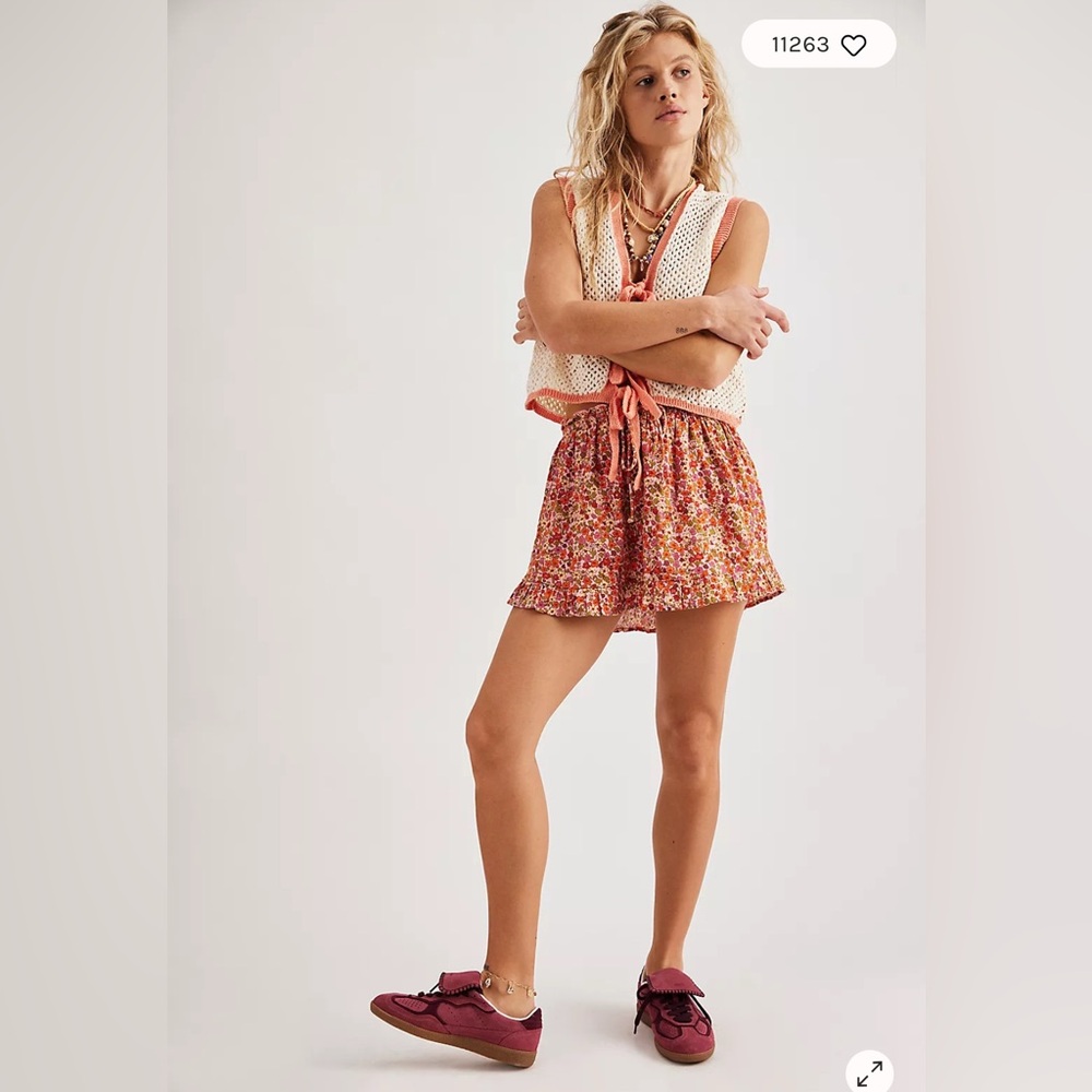 Free People Ellia Printed set. NWT. Spring blossom combo - Picture 6 of 10